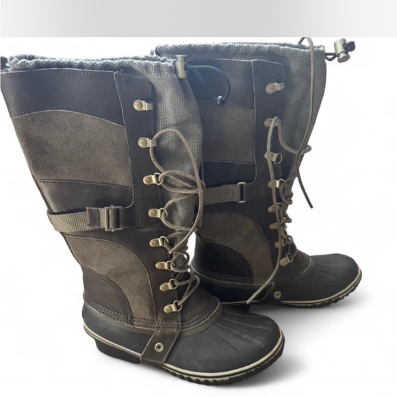 Sorel Women's Lace Up Boots - Picture 2 of 8